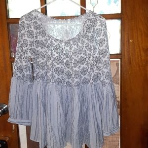 Bohemian hulu large shirt